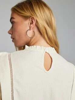 Blusa Con Volant Sullo Scollo -Kiabi blusa con volant sullo scollo bianco azz88 1 frb5