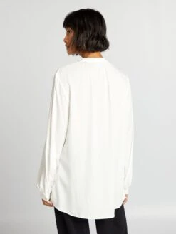 Camicetta Con Collo Alla Coreana 7 Camicetta Con Collo Alla Coreana -Kiabi camicetta con collo alla coreana bianco azl99 1 frb4