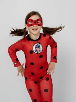 Costume Tuta 'Miraculous' 10 Costume Tuta 'Miraculous' -Kiabi costume tuta miraculous rossonero ys087 1 frb4