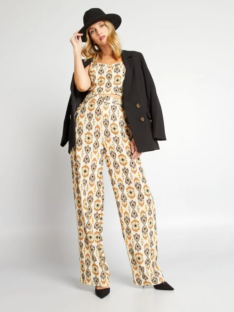 Crop Top Con Spalline Sottili 1 Crop Top Con Spalline Sottili