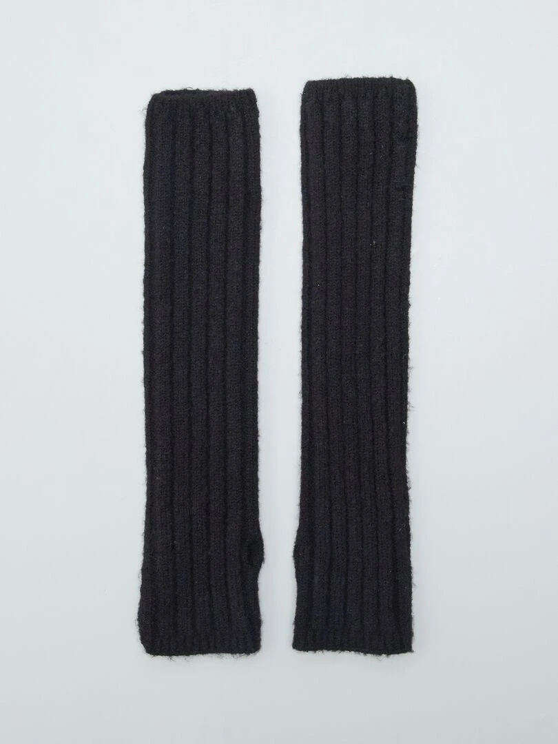 Mezziguanti Lunghi 1 Mezziguanti Lunghi