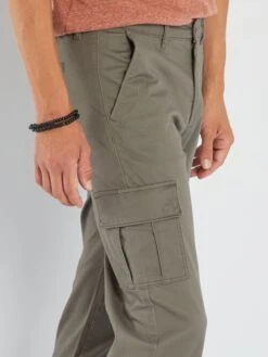 Pantaloni Con Tasche -Kiabi pantaloni con tasche kaki ahg74 4 frb4
