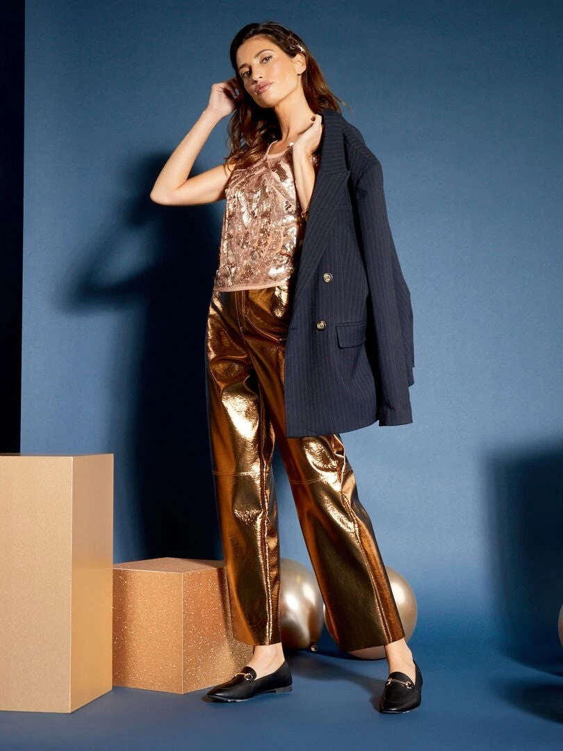 Pantaloni In Similpelle Dorata 2 Pantaloni In Similpelle Dorata - immagine 2