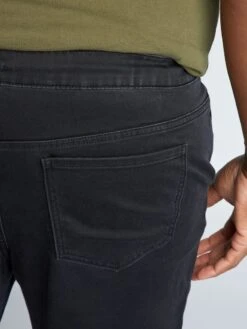 Pantaloni Joggers In Denim -Kiabi pantaloni joggers in denim nero anw89 1 frb5