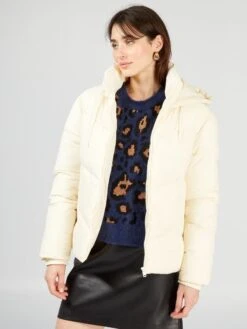 Piumino Corto Con Cappuccio