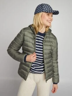 Piumino Trapuntato Realizzato Con Materiale Ottenuto Da Bottiglie Riciclate