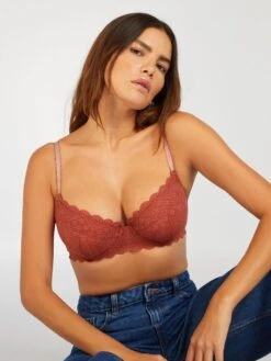 Reggiseno A Balconcino In Pizzo Coppa D-E-F