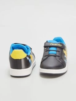 Sneakers Con Strappi 'Pokemon' 7 Sneakers Con Strappi 'Pokemon' -Kiabi sneakers con strappi pokemon neroblu ayn35 1 frb3