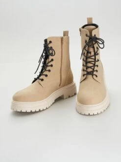 Stivaletti Chiari Alti -Kiabi stivaletti chiari alti beige ayy21 1 frb5