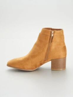 Stivaletti In Finto Camoscio 8 Stivaletti In Finto Camoscio -Kiabi stivaletti in finto camoscio marrone ayx97 1 frb4