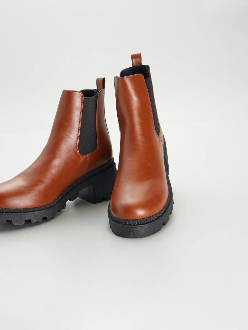 Stivaletti Stile Chelsea 5 Stivaletti Stile Chelsea - immagine 5