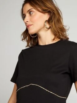 T-shirt Corta Con Linea Di Strass