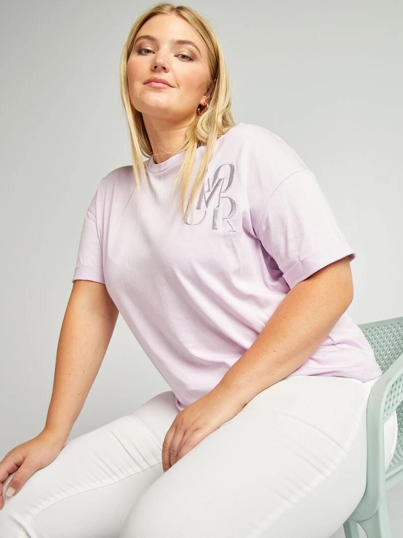 T-shirt Scollo Tondo Con Scritta Ricamata 1 T-shirt Scollo Tondo Con Scritta Ricamata